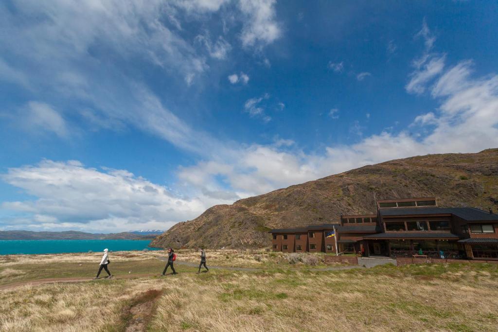 Refugio Vertice Paine Grande Torres del Paine National Park Exterior photo
